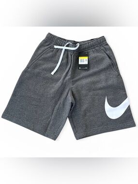 NWT Nike Sportswear Club Graphic Sweat Shorts Men’s Size S Gray Large Swoosh